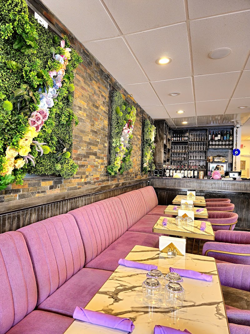 LAVENDER Cafe & Bistro photo 1