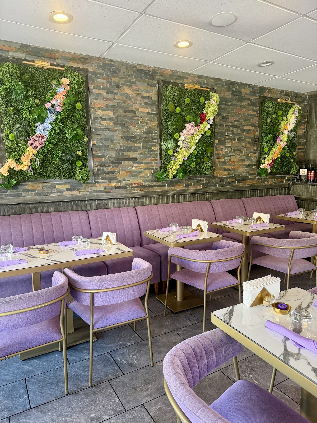 LAVENDER Cafe & Bistro photo 2