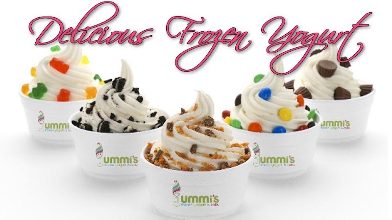 Yummis Frozen Yogurt and Cafe photo 2