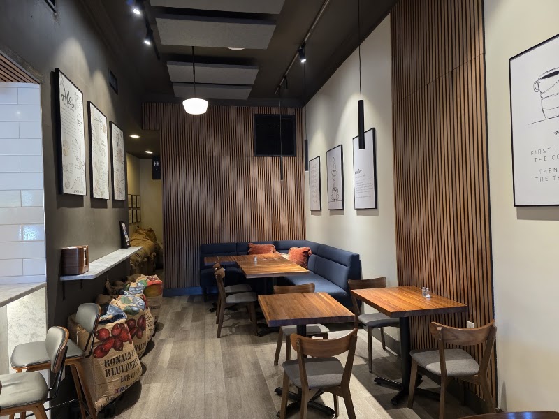 Ayla's Bagels & Coffee photo 4