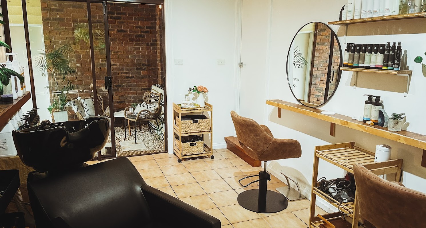 Melissa Organic Hairstylist photo 1