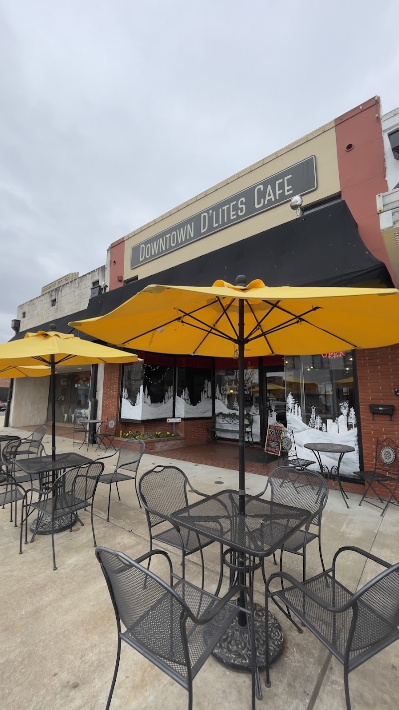 Downtown D'Lites Cafe photo 4