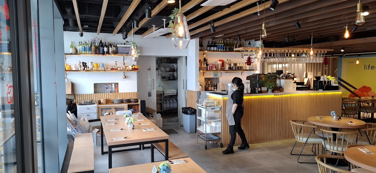 Cafe Season photo 5