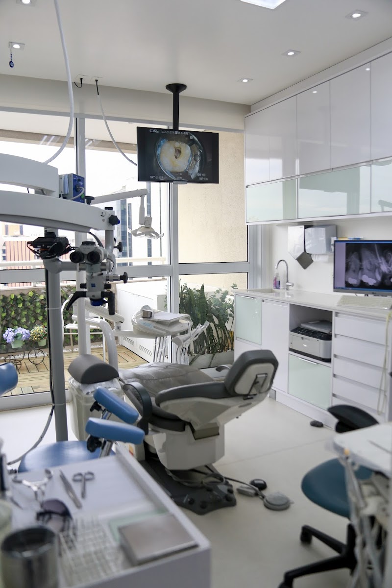 ENDOOYA - Endodontia Microscópica Convencional e Cirúrgica - Dr. Edmar Oya - Endodontista