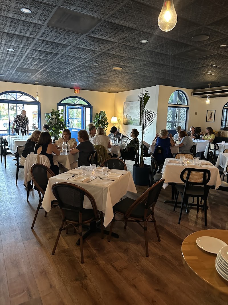 DEUX BISTRO