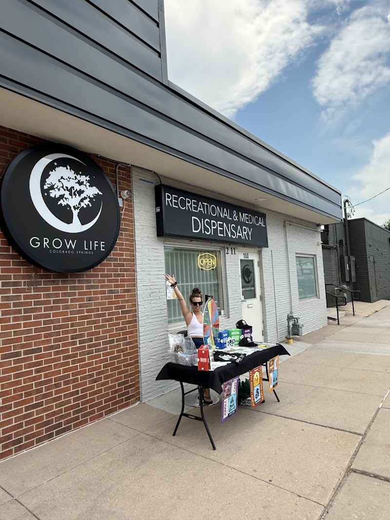 Video tour of Grow Life Recreational & Medical Dispensary Downtown retail environment