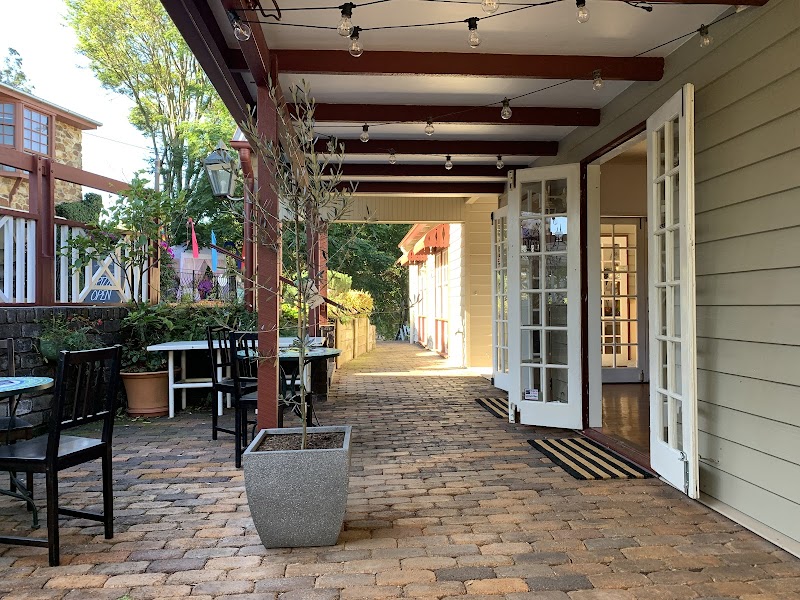 Fiorio & Co - French Bistro and Bar photo 1