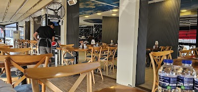 Faruk et döner salonu - Restoran