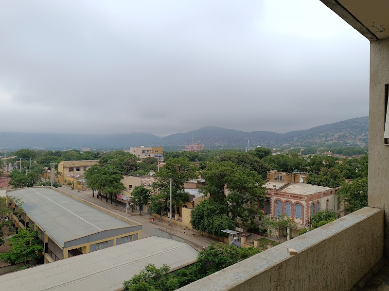 Al-Mahdi Hotel