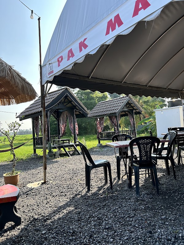 Pak Mal’s Kabin - Photo 1