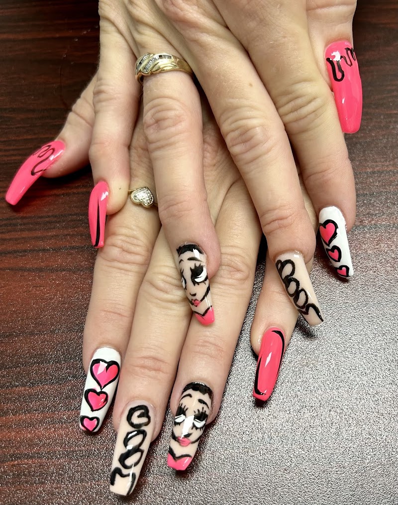 Happy Nails - Business Location