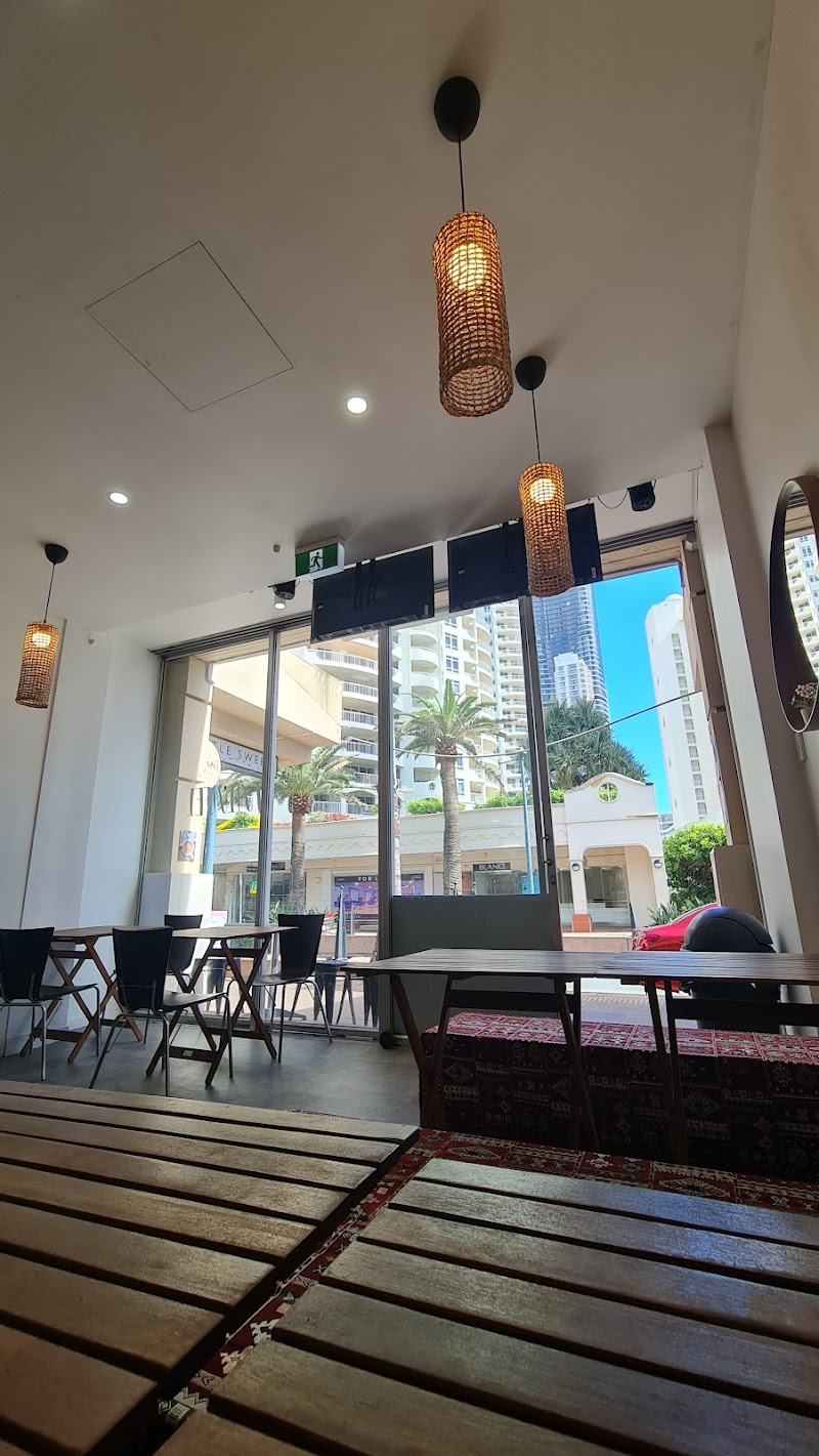 Ya3ani Manoushi & Falafel Gold Coast