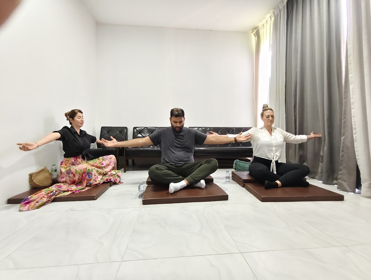 347 Happy life meditation retreat — 4