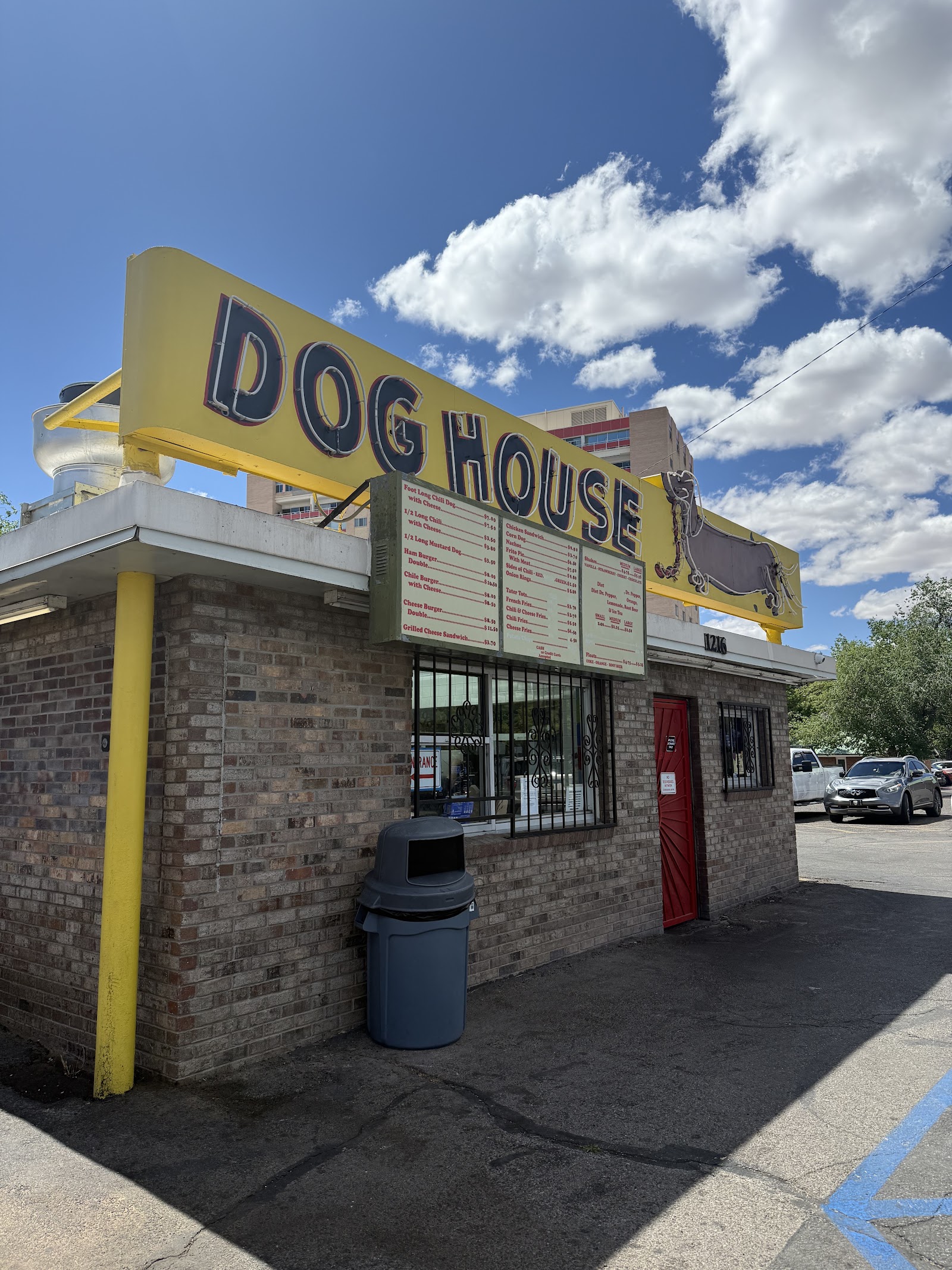 Dog House Drive In