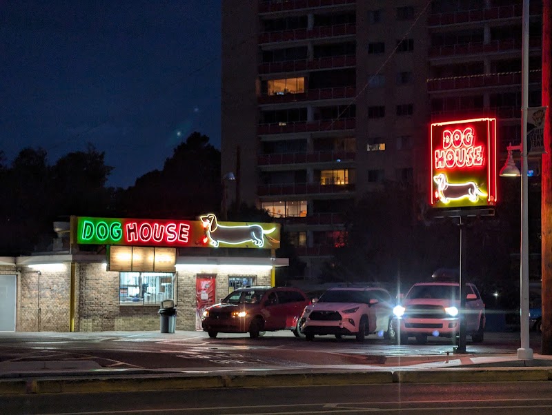 Dog House Drive In