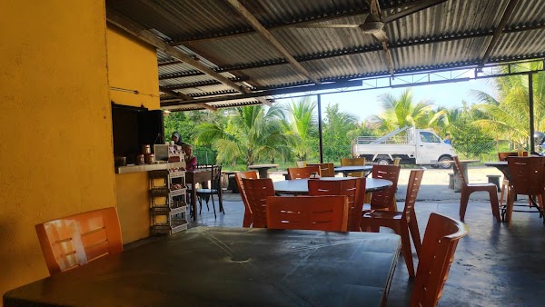 Warung Pak Itam - Photo 1