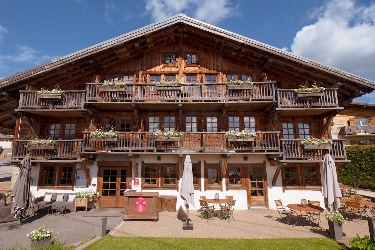 La Ferme du Golf, dog-friendly hotel in Megève