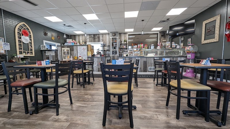 Kommon Kravings photo 3