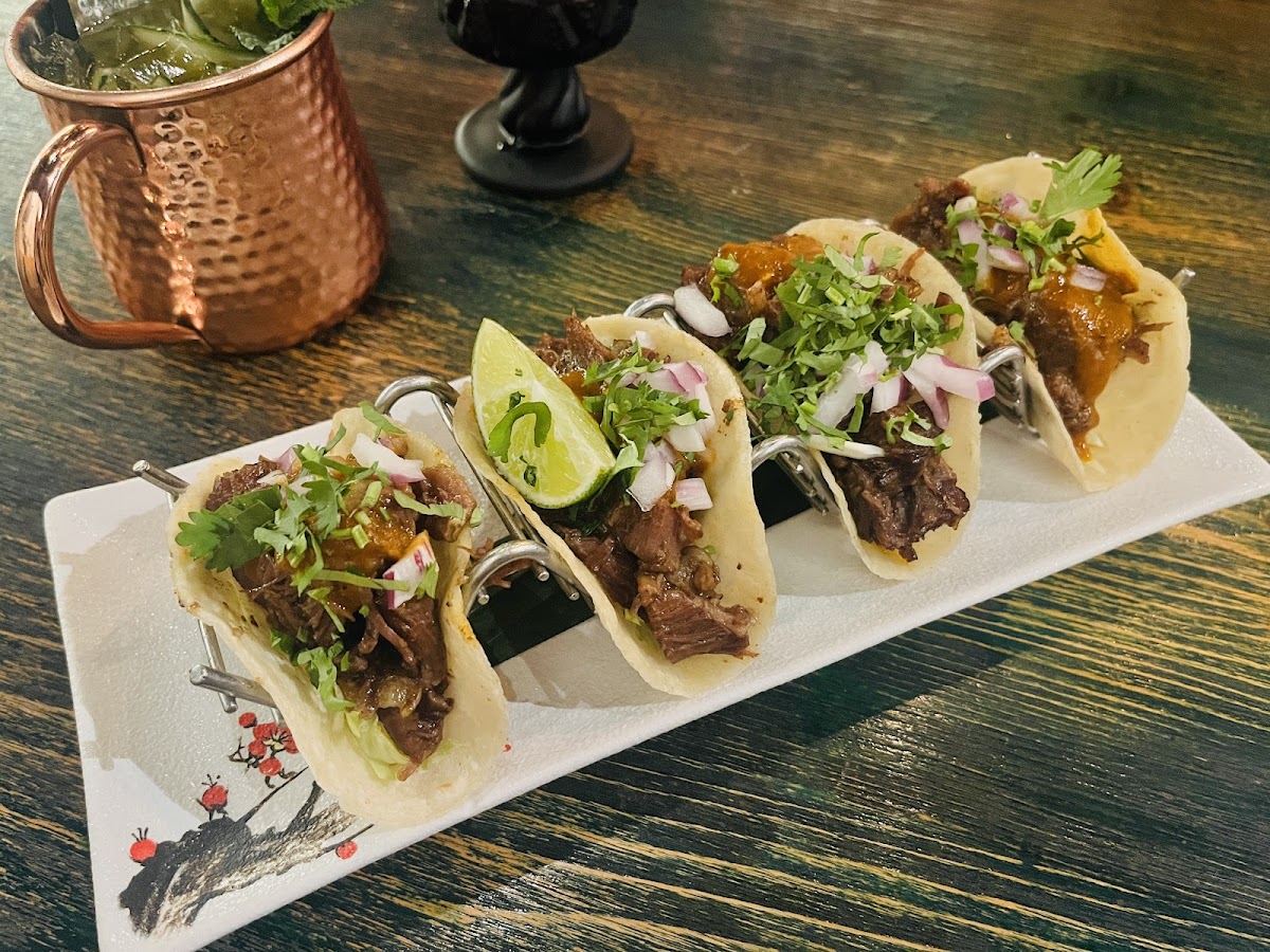 8Five2 Mexican Restobar photo 4