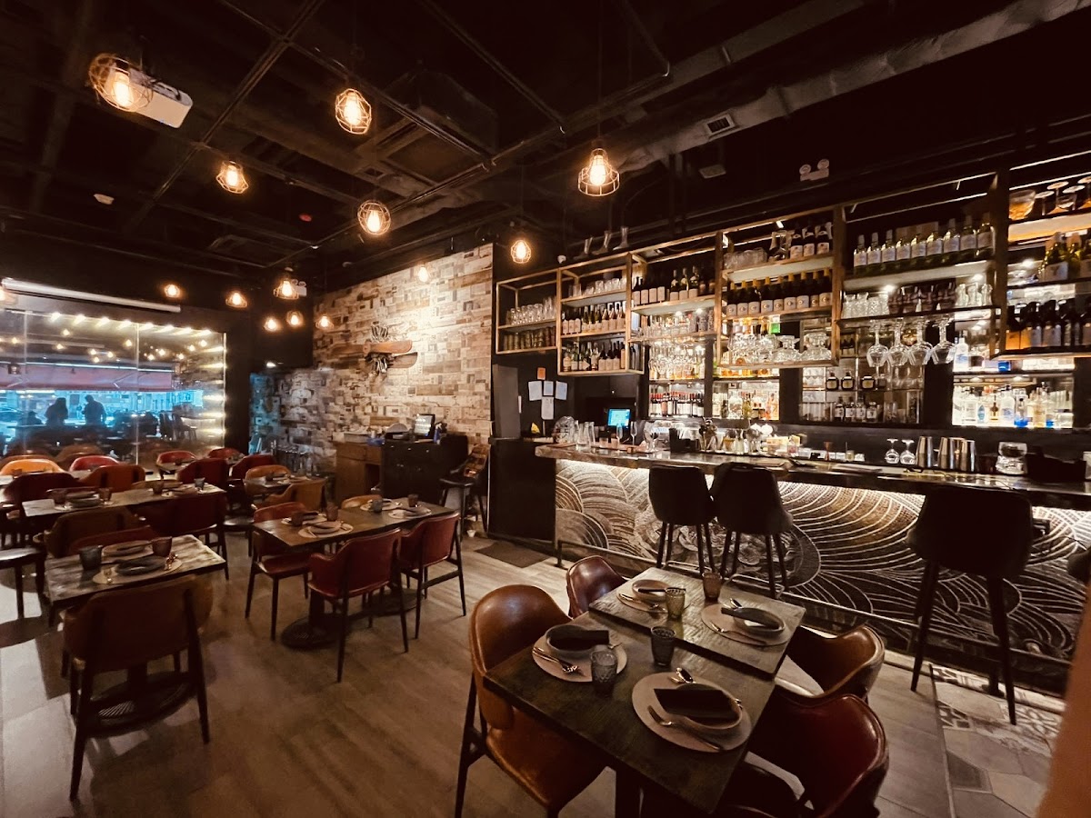 8Five2 Mexican Restobar photo 1