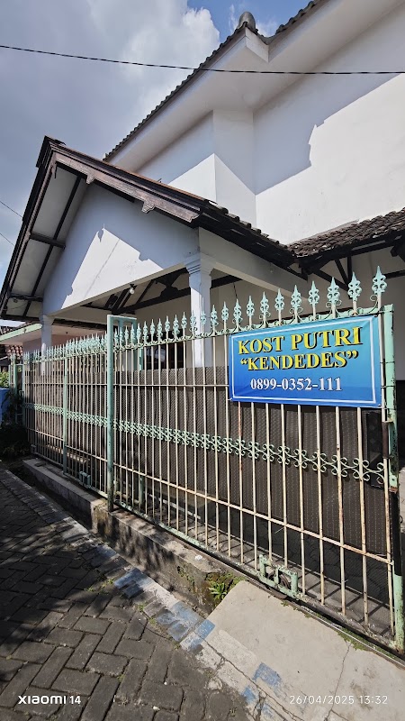 Wisma Kost Putri Kendedes