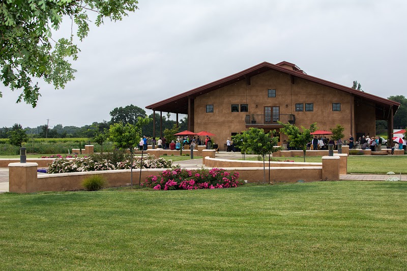 Grand Island Vineyards