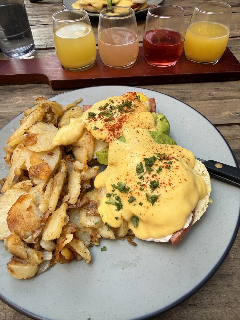 Kite & Key Cafe on Franklin photo 3