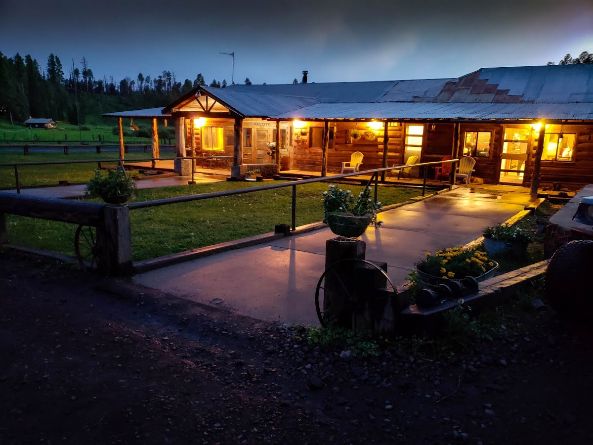Sprucedale Guest Ranch