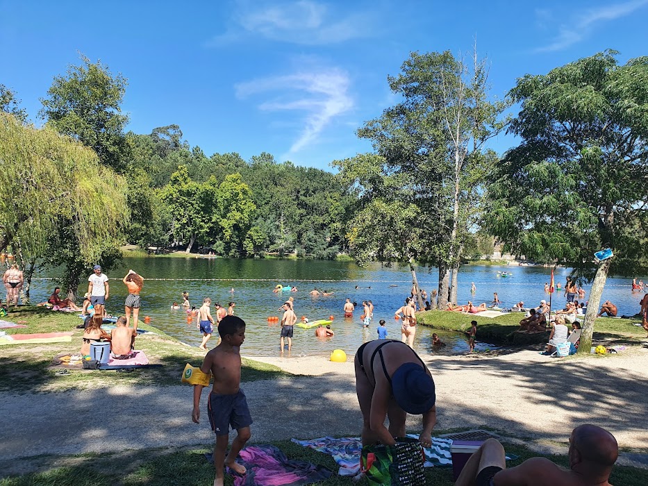 Praia fluvial de Adaúfe fotoğraf 1