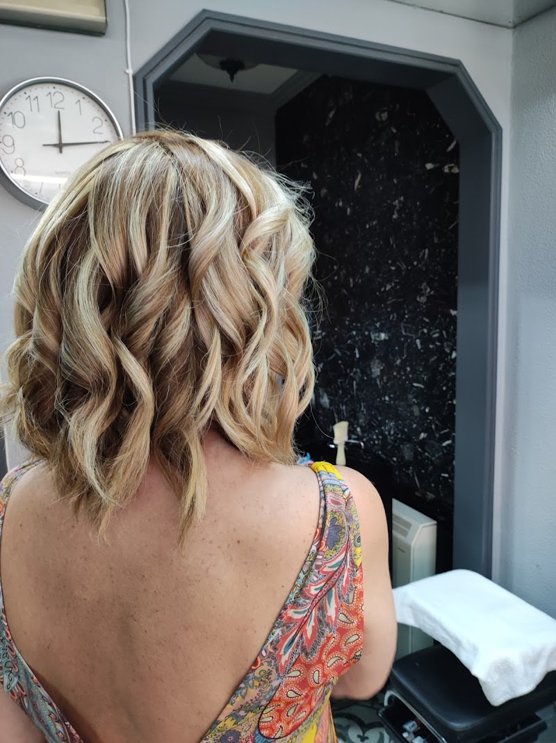 Peluquería París photo 3