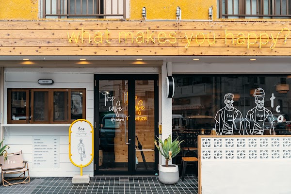 TRIPCAFEOKINAWA(那覇国際通り店）