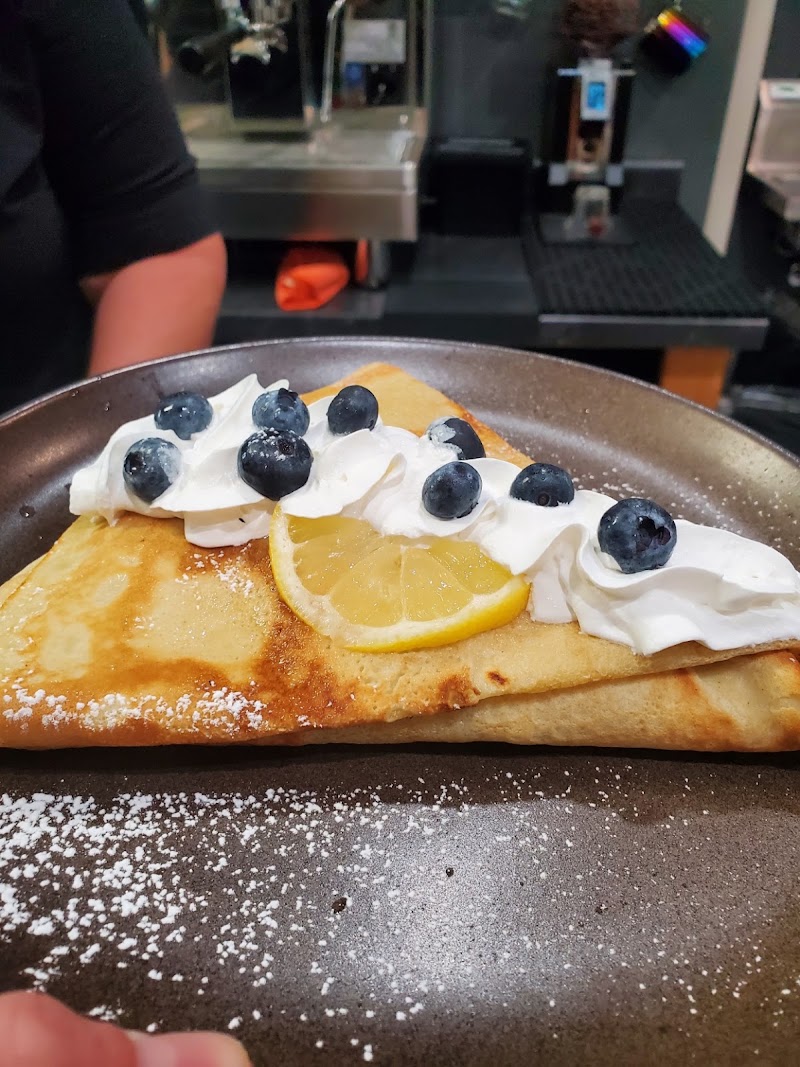 The Cracked Pot Coffee and Crepes photo 2