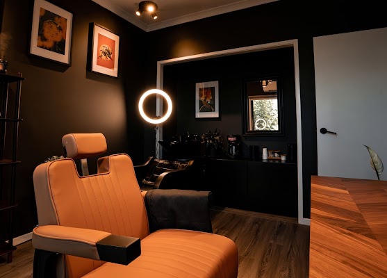 Caleb Sweeney Barber photo 3