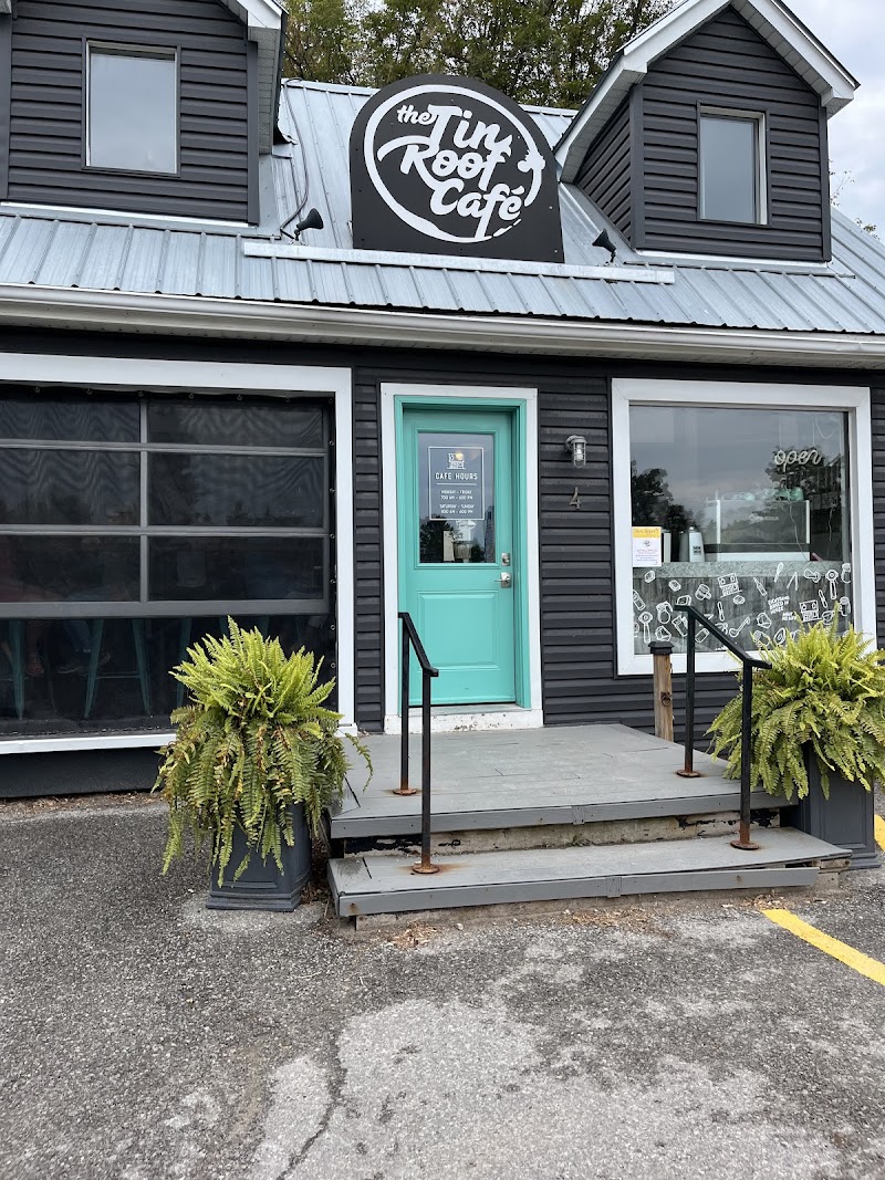 Tin Roof Cafe photo 4