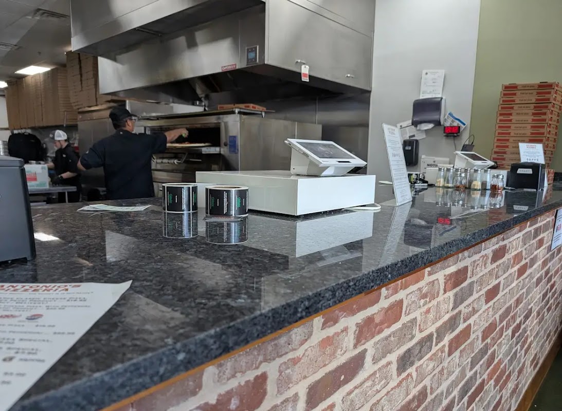Antonio's Pizzeria photo 5