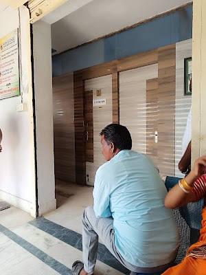 Dr. Roopam Singh (Obstetric & Gynecologist) - Image 2