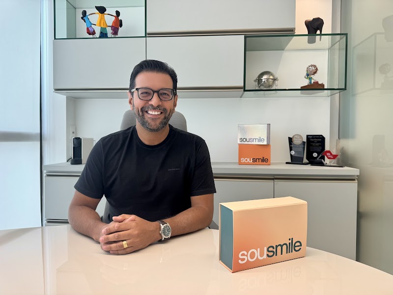 Dr. Flávio Venícius - Ortodontista | Dentista | Aparelho Invisível | SouSmile | Invisalign Recife - foto 2