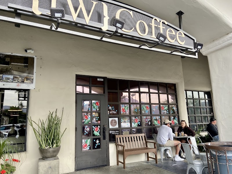 IW Coffee - Indian Wells photo 1