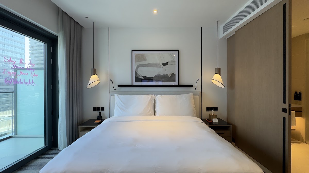 Vida Dubai Marina & Yacht Club 2