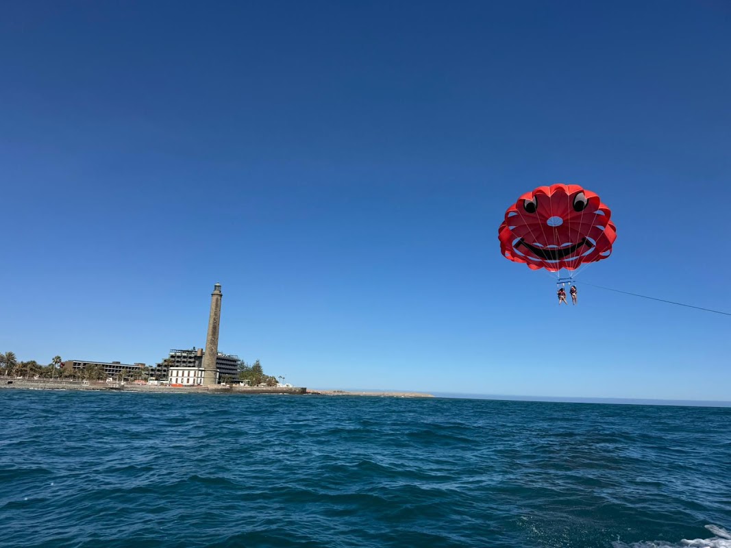Parasailing in La Orotava