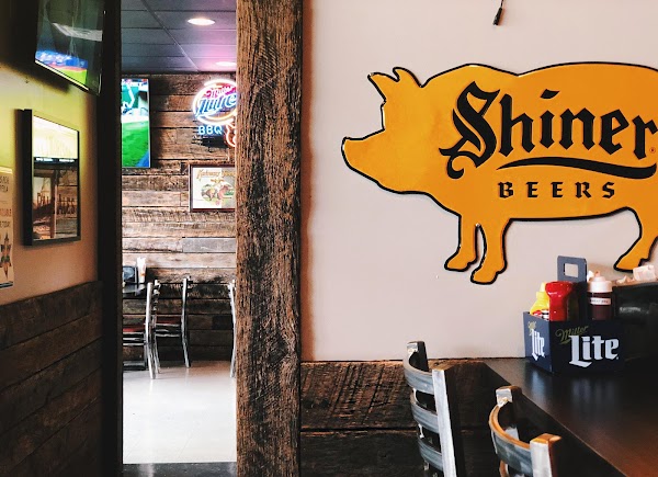 CHECKS BBQ & BLUES exterior