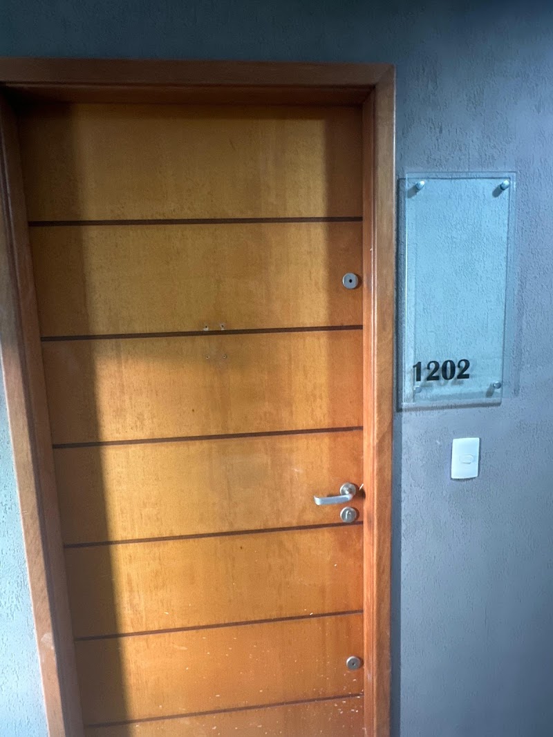 Dr. Douglas Santana I Consultório Odontológico Recife