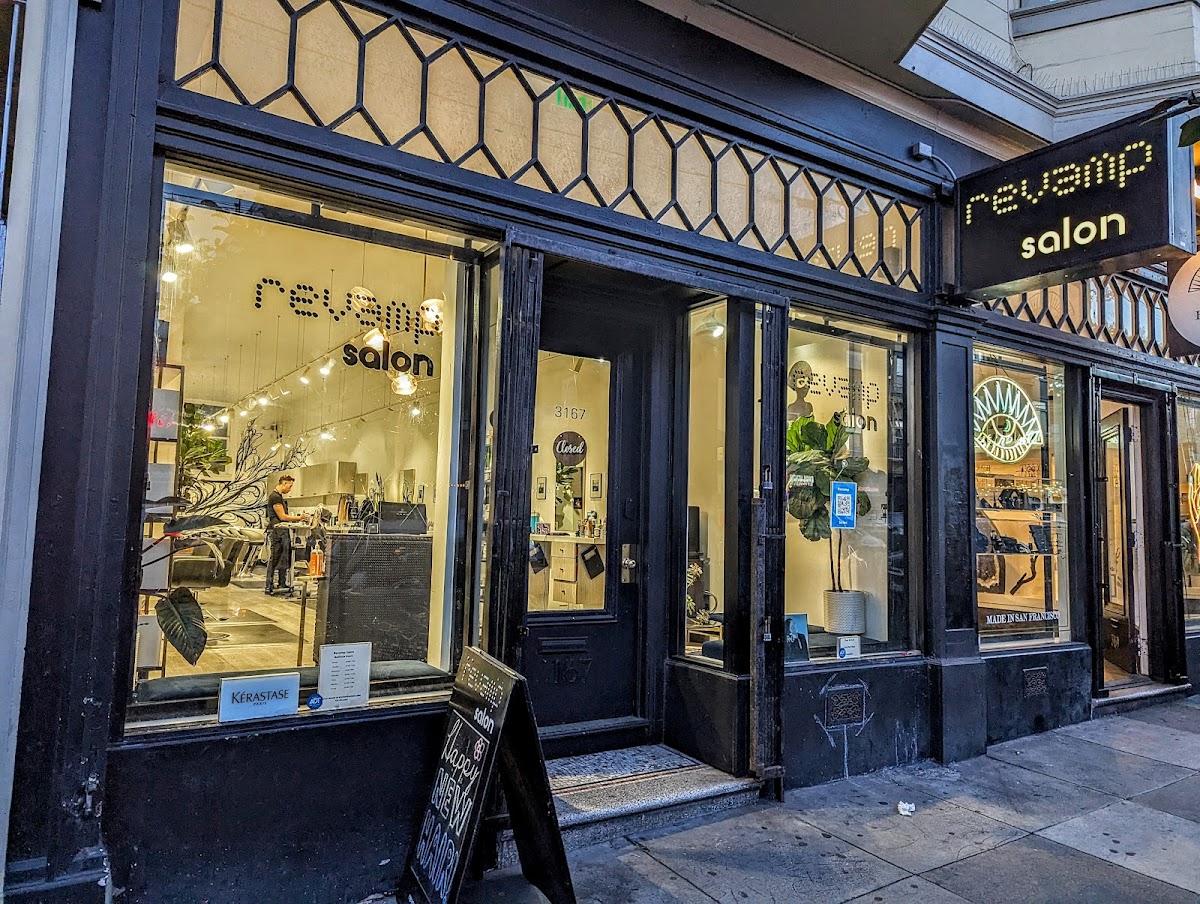 Revamp Salon: Google Places image 4