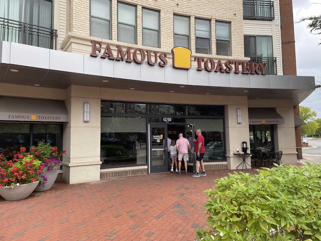 Famous Toastery Of Ashburn