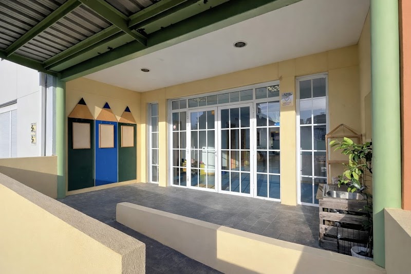 Montessori Nova School