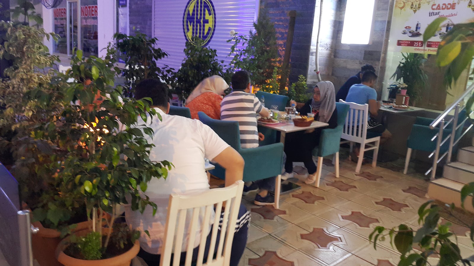Cadde Kebap ve İskender mekanı