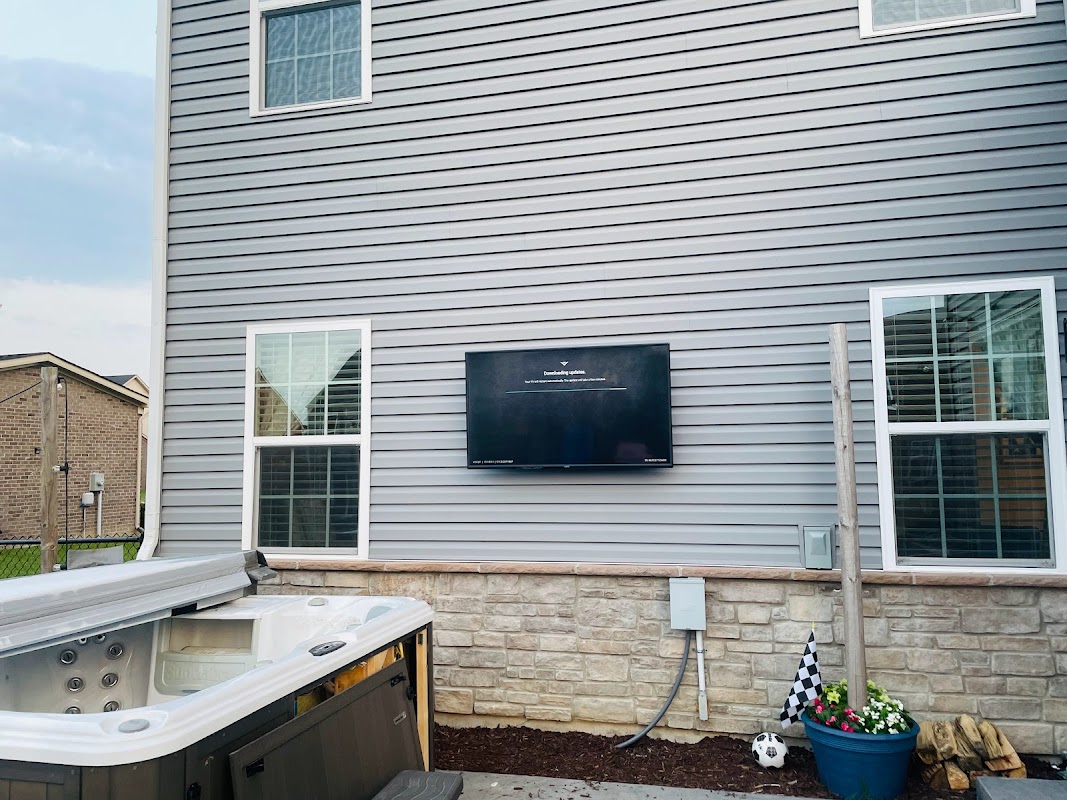 Indy Handy Pros at work