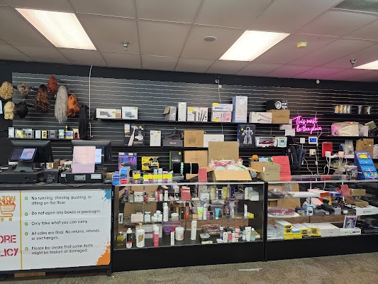 Amazon Hot Deals Bin Store photo