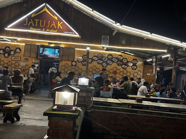 𝙹𝚊𝚝𝚞𝚓𝚊𝚔 𝚃𝚘𝚖𝚢𝚊𝚖 & 𝚂𝚎𝚊𝚏𝚘𝚘𝚍 - Photo 1