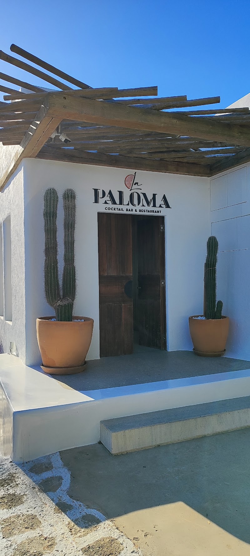La Paloma cocktail bar & restaurant